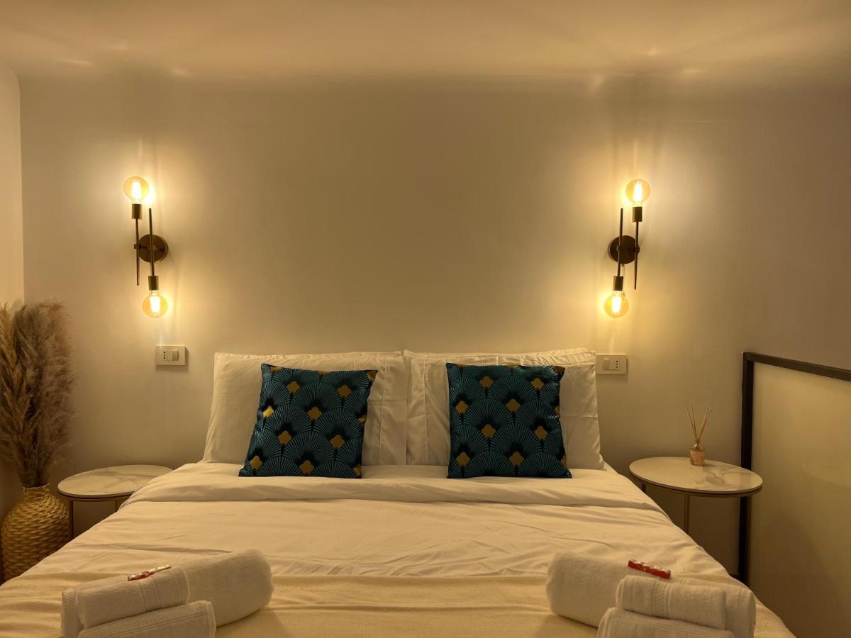 Regina In Porta Romana 2 - Sky Tv, Wifi E Breakfast Box Appartamento *