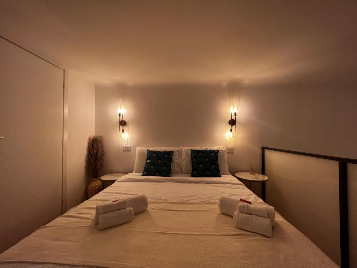 Regina In Porta Romana 2 - Sky Tv, Wifi E Breakfast Box Appartamento *