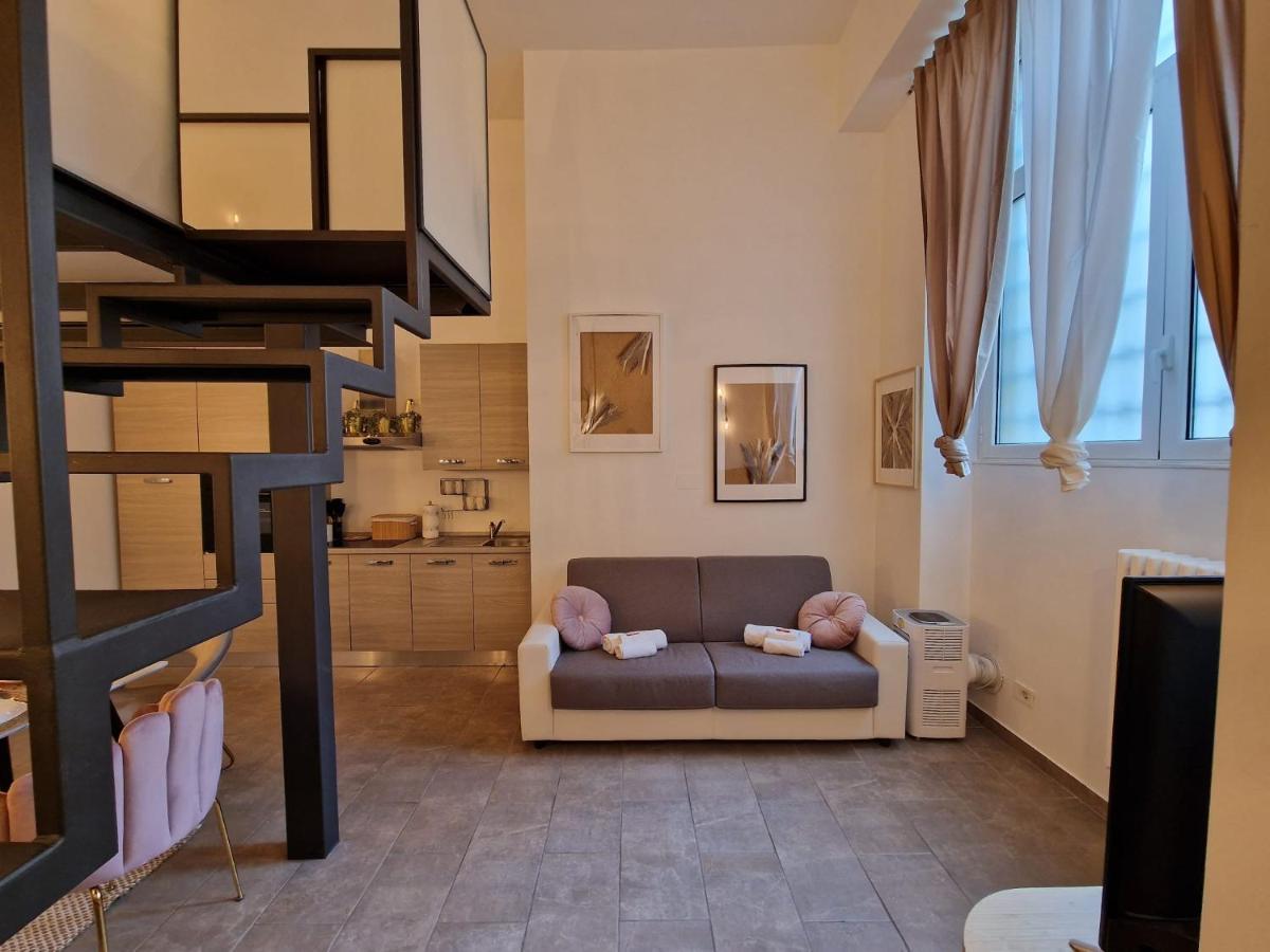 Regina In Porta Romana 2 - Sky Tv, Wifi E Breakfast Box Appartamento Milano